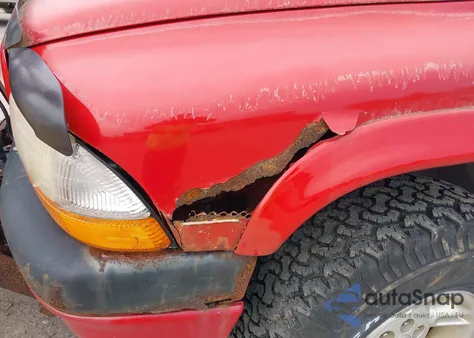 2000 Dodge Dakota Slt/Sport z USA, uszkodzony, nr VIN 1B7GG22N6YS787745